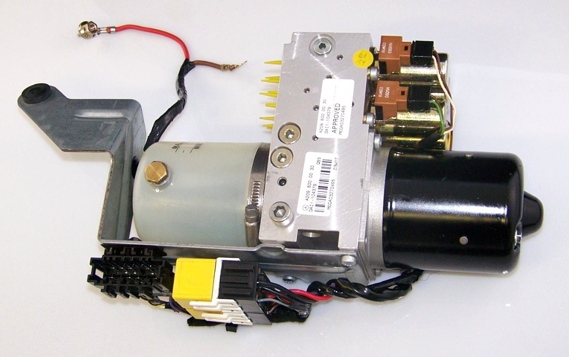 Hydraulic Pump - Mercedes W209 CLK-Class - P/N: 2098000148